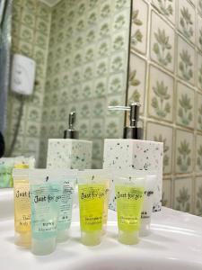 Private 3 Bedroom City of London Apartment