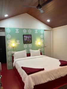 Shiva Cottages