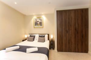 City Apartments - Hudson Quarter with Free Parking