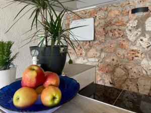 Studio Lumbarda 4385b