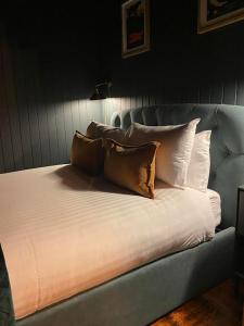 Kingswood Lodges