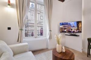 Parisian Gem with Stunning View