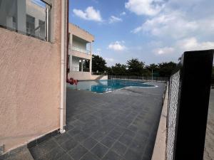 1 BHK Flat with good amenities in Mysore Road