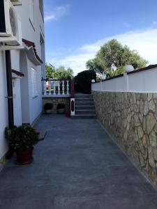 Apartments with parking space Lopar, Rab - 21881
