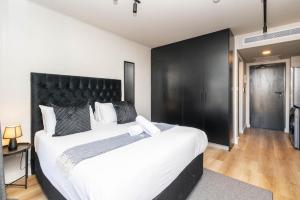 Modern City Studio at The Tokyo with Pool Gym