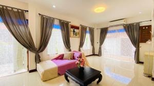 Private House 3 Bedroom Fully Furnished