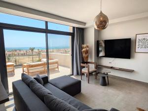 Stunning Penthouse Seaview Apt in Mesca, Somabay