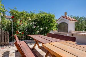 Apartment Barbat 16723b