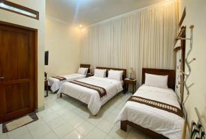 Ndalem Panembahan 12 Guest House