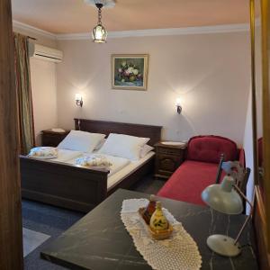 Garni Hotel & Apartments Terano