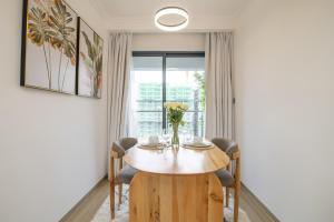 Marina Bay by YourHost - 1 BR Westlands Nairobi