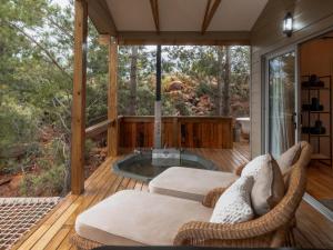 Woodpecker Cabin at Vrolikheid Landgoed