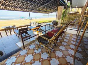 Kashinath Beach Huts