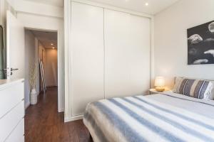 one bedroom plus 1 extra room Nomad Dreams N6 in Cascais mountain view