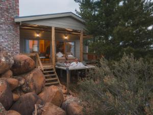 Barn Owl Cabin at Vrolikheid Landgoed