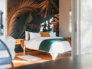 Barn Owl Cabin at Vrolikheid Landgoed