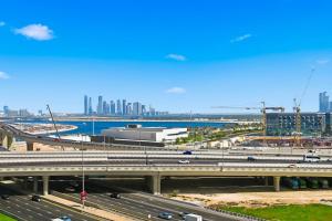 Premium 1BR Apartment with Balcony