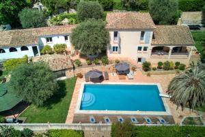 Family Villa 5 bedrooms swimming pool & sea view