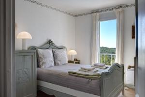 Family Villa 5 bedrooms swimming pool & sea view