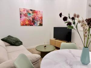 Nuevo, Verde y Acogedor