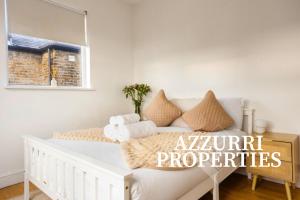 Monthy Stays at Holland Road by Azzurri Properties Short Lets & Serviced Accommodation London, 6 Minutes walk to Willesden Junction