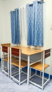 Blue House - Cozy 1BR in General Luna