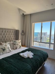 Upmarket 1 Bedroom City Views