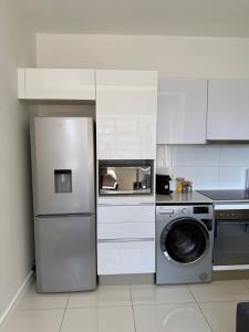 Upmarket 1 Bedroom City Views