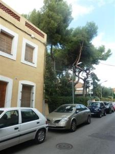 Casa de pueblo con jardín