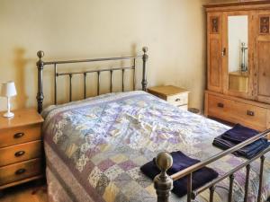 Farm House - Uk50262