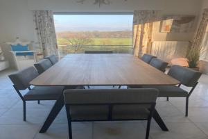 Le Beau Souvenir, Noiseux