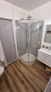 Appart 1er Etage - 90 m plein centre-ville !