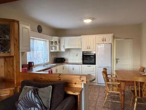 Cottage 494 - Roundstone