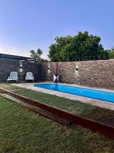 Casa con pileta y quincho