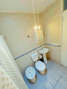 Casa con pileta y quincho