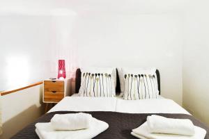 Central & Colorful apartment