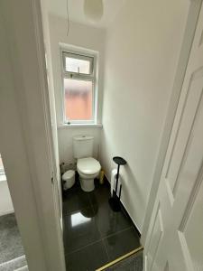 Contractors - Families - FREE Parking - QMC