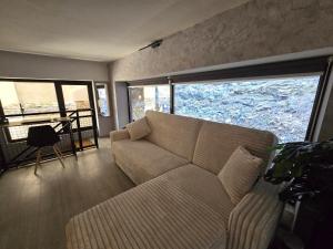 Warm Private JACUZZI Apartment - TBILISI by N A T Suite