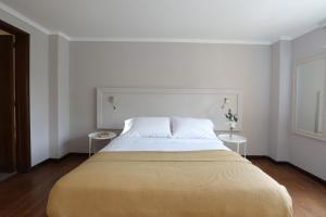 Modern Comfort in the Heart of Zona G 202