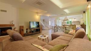 Villa Stella Polaris for 8 persons in Central Istria with private pool, sea view, large garden & kids playground