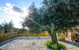 4 Bedroom Stunning Home In Roccastrada