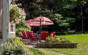 Impressive Cottage Rental with Private Waterfalls near Watkins Glen, New York