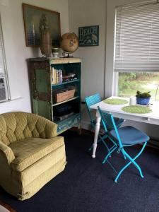 Serene Tiny House with a Big Charm for Glamping in Virginia