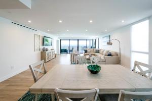 Bayview Villa by Rove - Waterfront with Private Patio