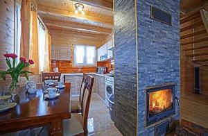 Domek z widokiem na góry