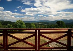Domek z widokiem na góry