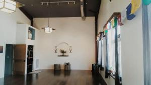 Eco-Friendly Vacation Rental with a Saltwater Pool Ideal for Weekend Trips from San Jose