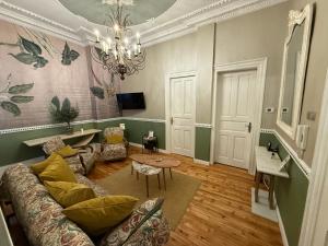 Agia Sofia Center-Metro station