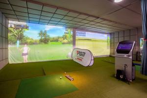 Executive 1 bed with golf course