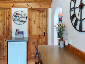 Hooked Rise Holiday Lodge